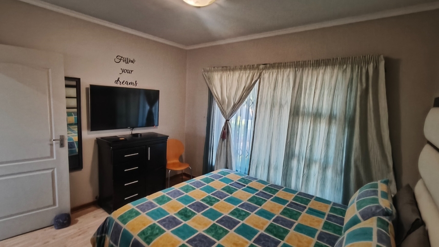 2 Bedroom Property for Sale in Hillside Free State